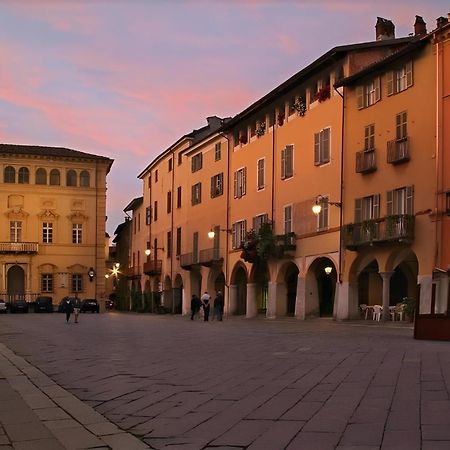 Centro Storico Luminoso Spazio Al Piazzo Μπιέλλα Εξωτερικό φωτογραφία